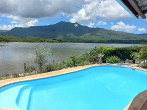 21LG Ilot Fortier M Sea Front and Swimming pool